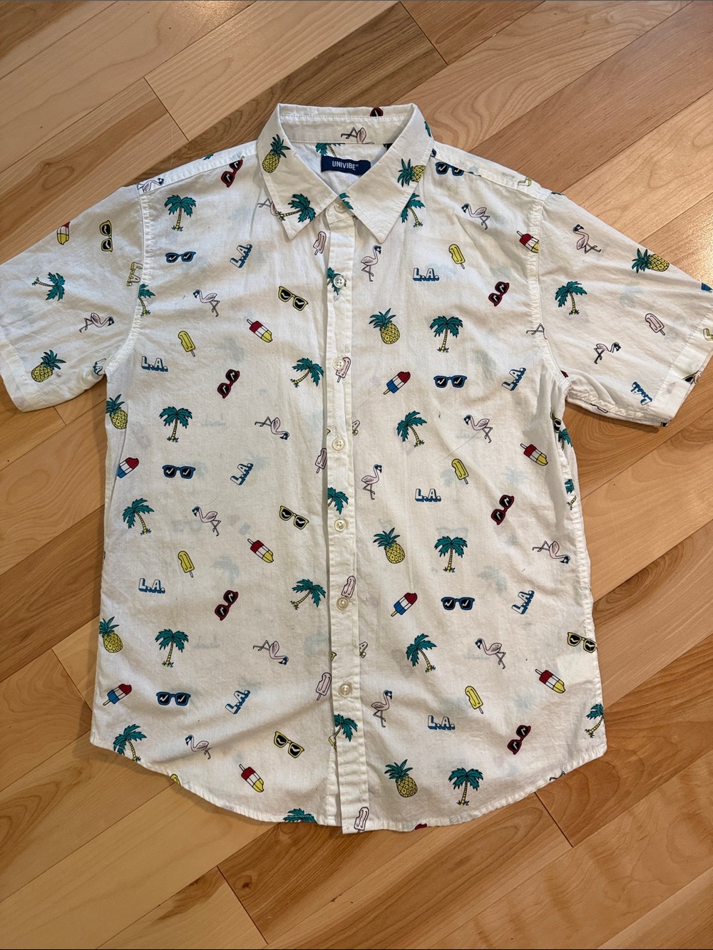 Univibe White Short-Sleeve Button-Down Shirt with Tropical Print